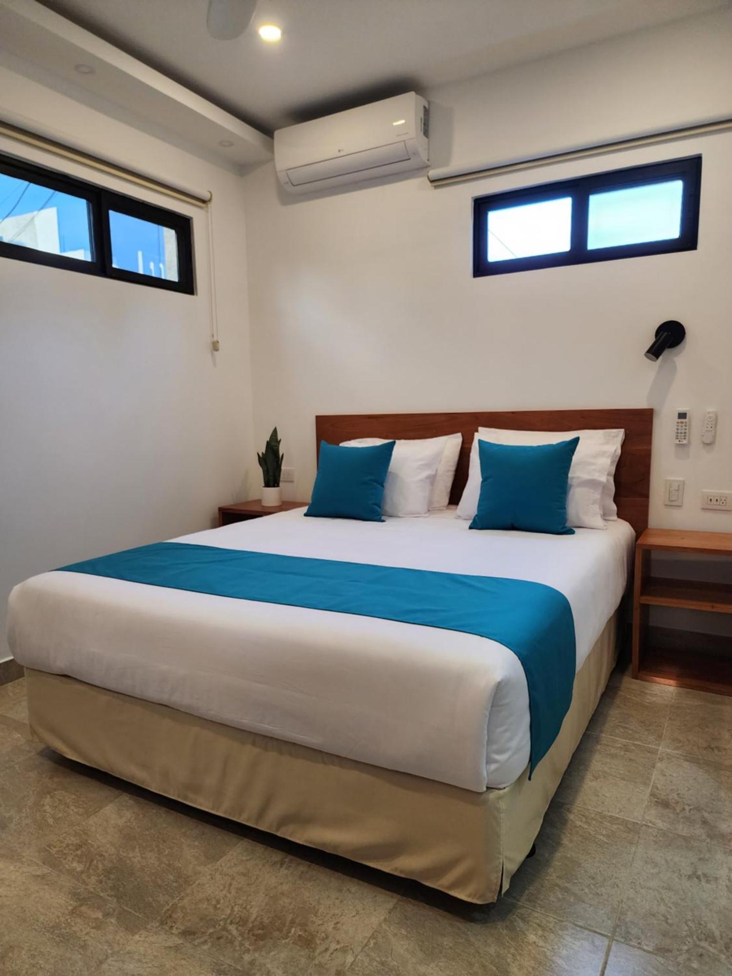 Casa Galapagos By Hostal Fragata 푸에르토아요라 외부 사진