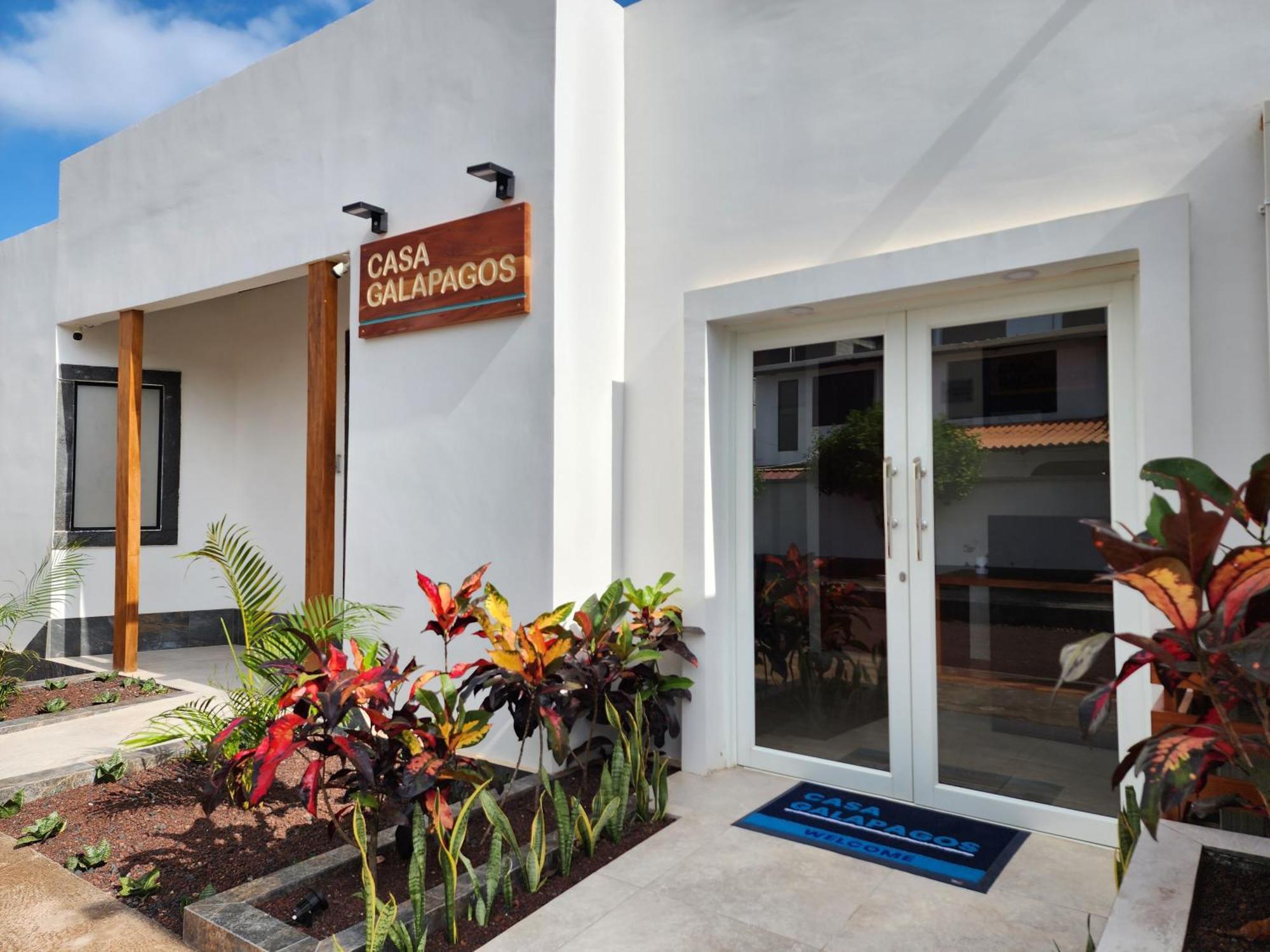Casa Galapagos By Hostal Fragata 푸에르토아요라 외부 사진